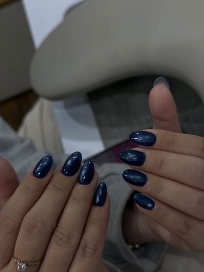 Magnetic / Cat eye gel nails, example 9 — Miao Nail Asakusa