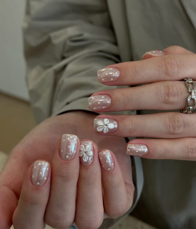 Simple design at Miao Nail Asakusa