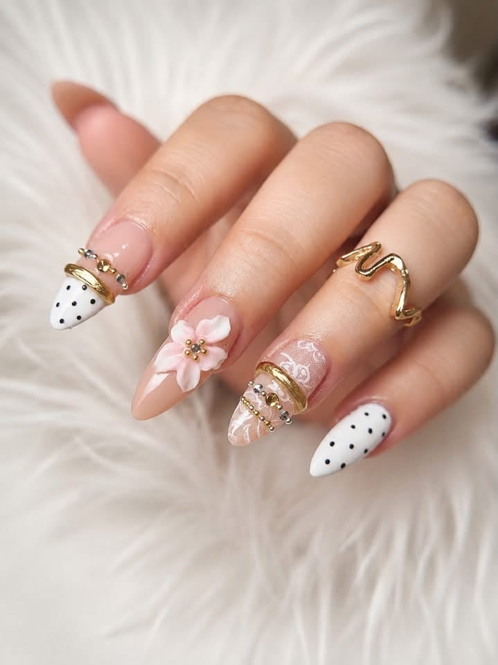 Premium design at Miao Nail Asakusa