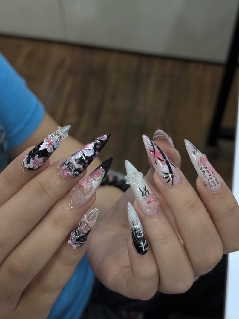 Luxury design at Miao Nail Asakusa