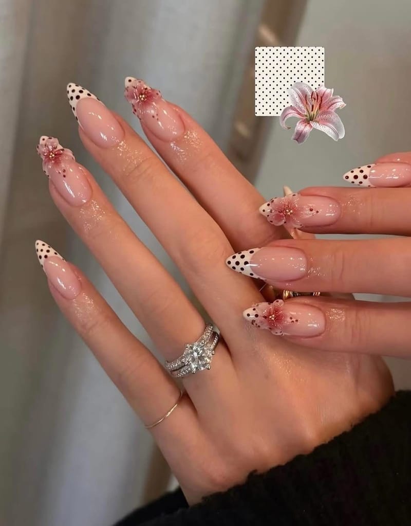 Premium design at Miao Nail Asakusa