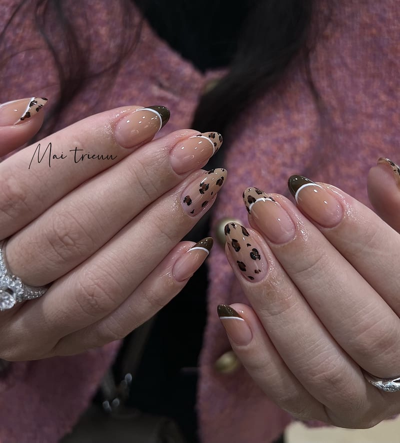 Simple design at Miao Nail Asakusa