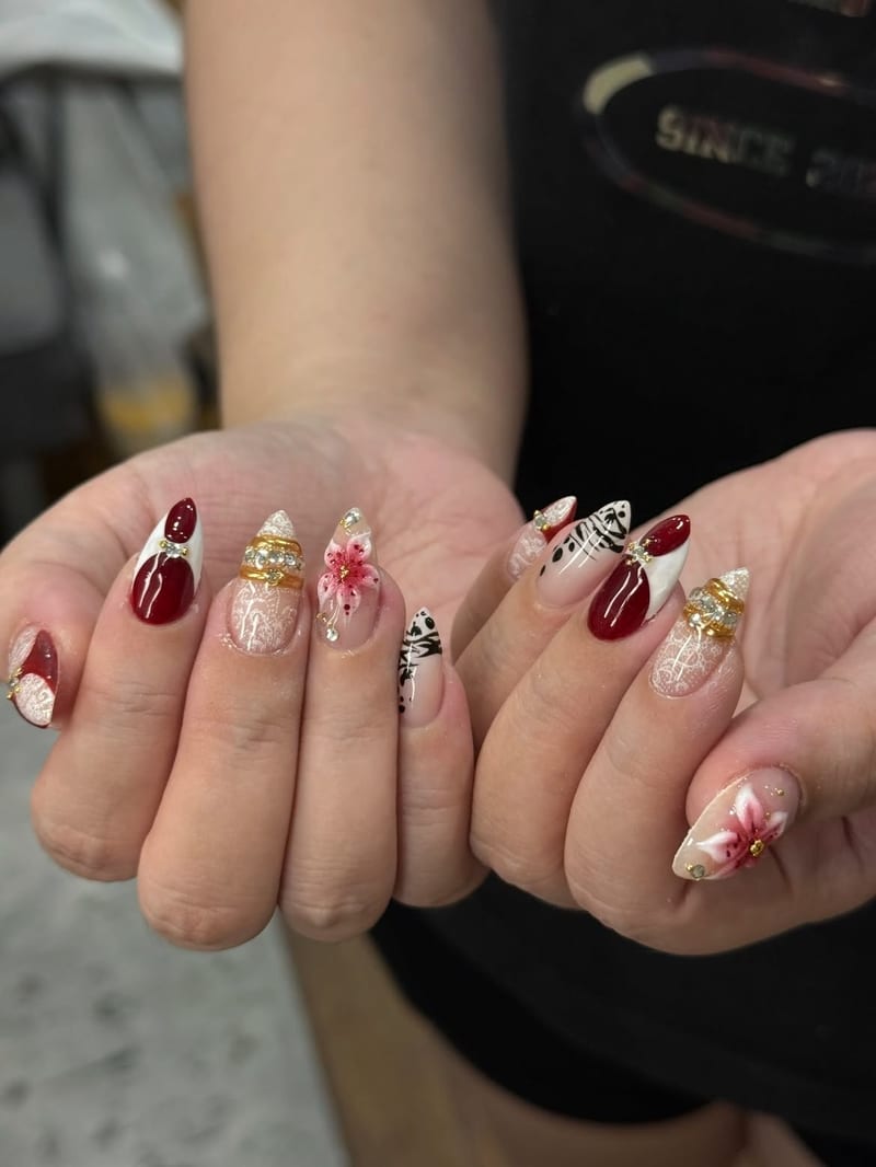 Luxury design at Miao Nail Asakusa