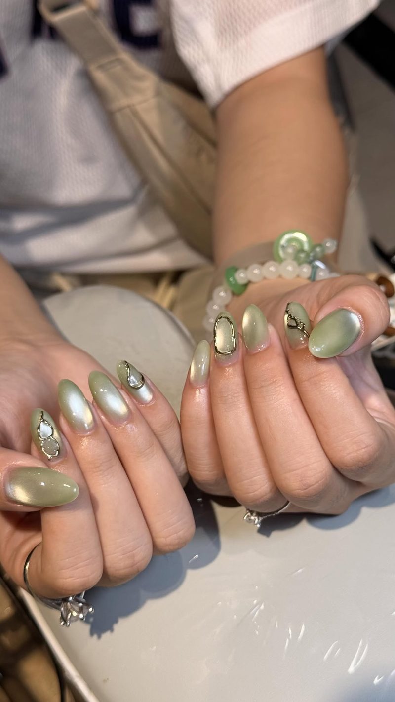 Simple design at Miao Nail Asakusa