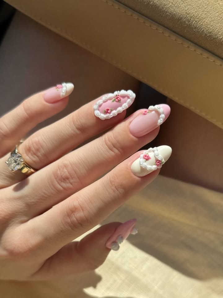 Premium design at Miao Nail Asakusa